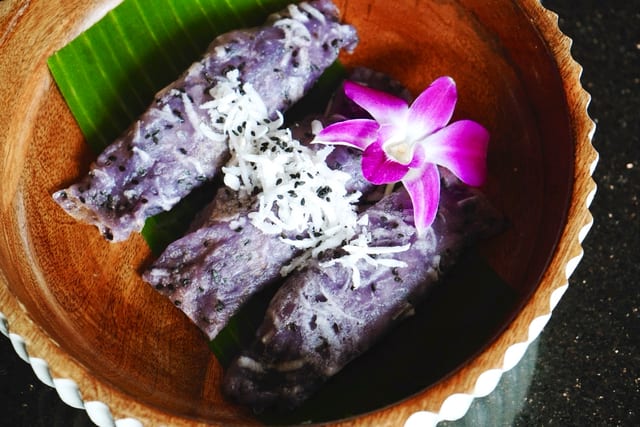 Thong Moun Sod (V).